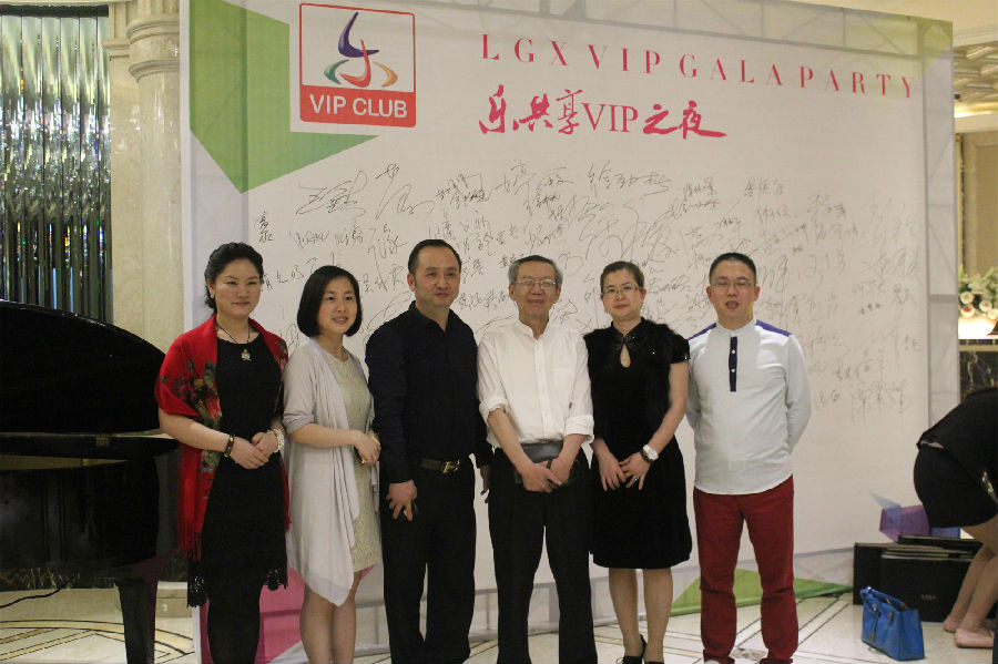 20250219890499.jpg 15105729981.jpg